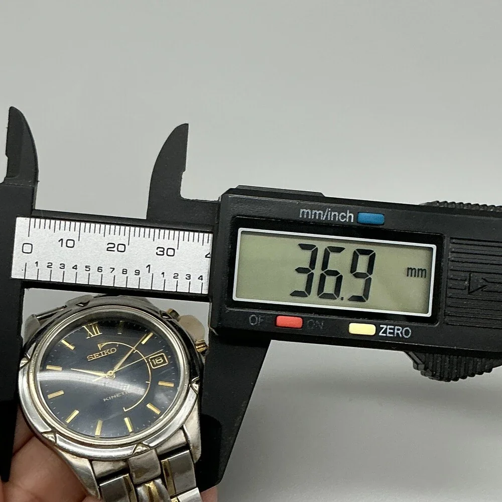 Seiko Kinetic Mens Watch 37mm Black Dial Two Tone Stainless 5M62-0C70 Date 7